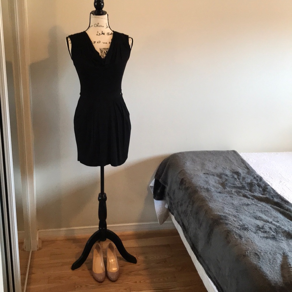 Guess cowl neck lace dress size xs